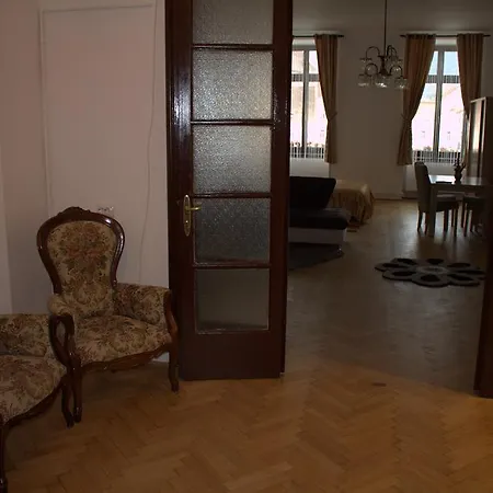 Piata Sfatului Apartamento