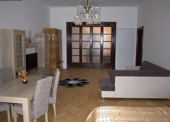 Piata Sfatului Apartamento *